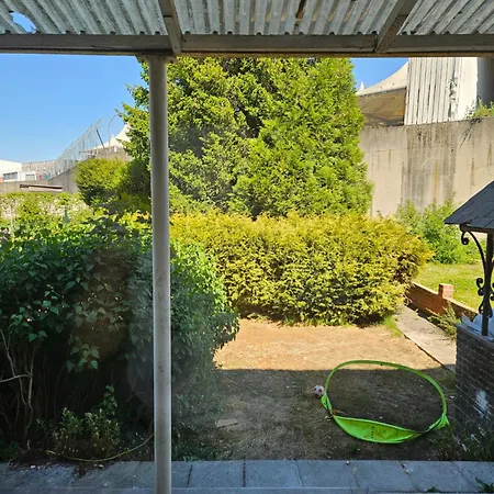 Guest house Spacieuse 1er Etage Charleroi