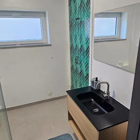 Guest house Spacieuse 1er Etage Charleroi