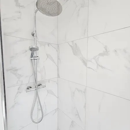 게스트하우스 Spacieuse *